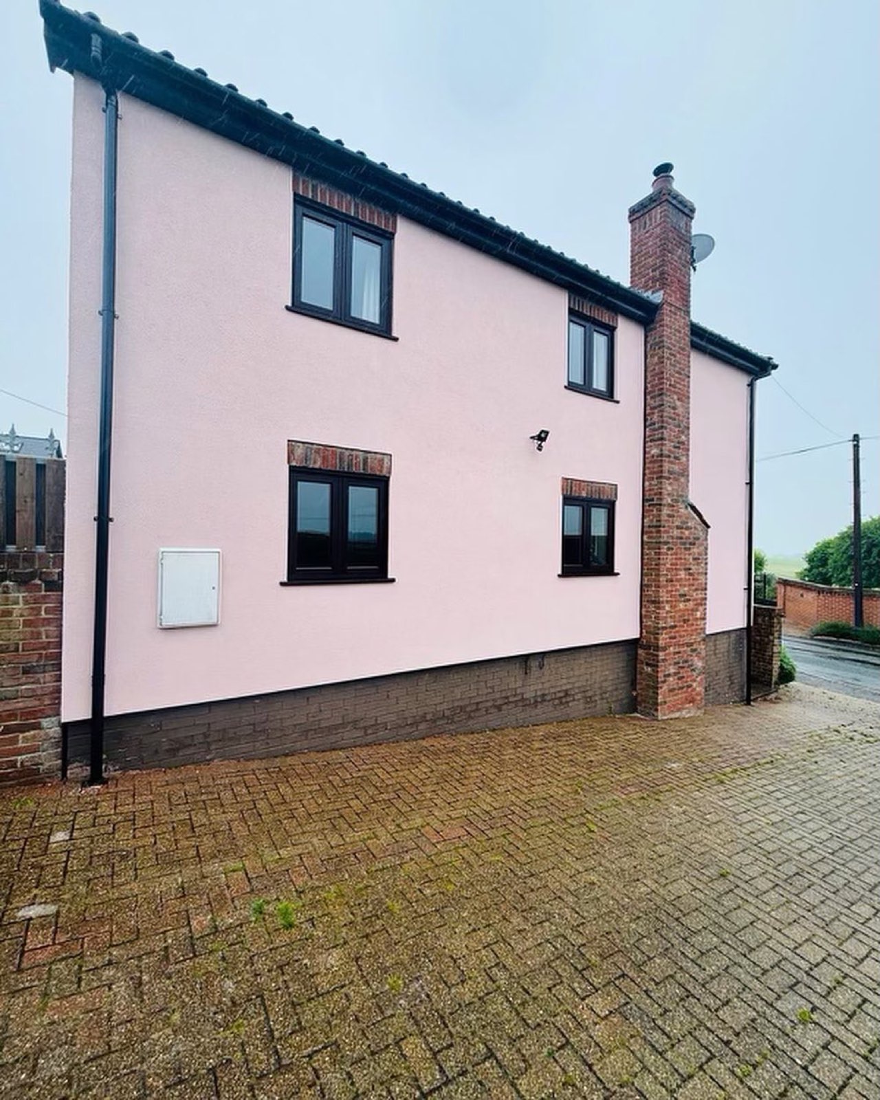 Silicone Render in Stowmarket, image 2