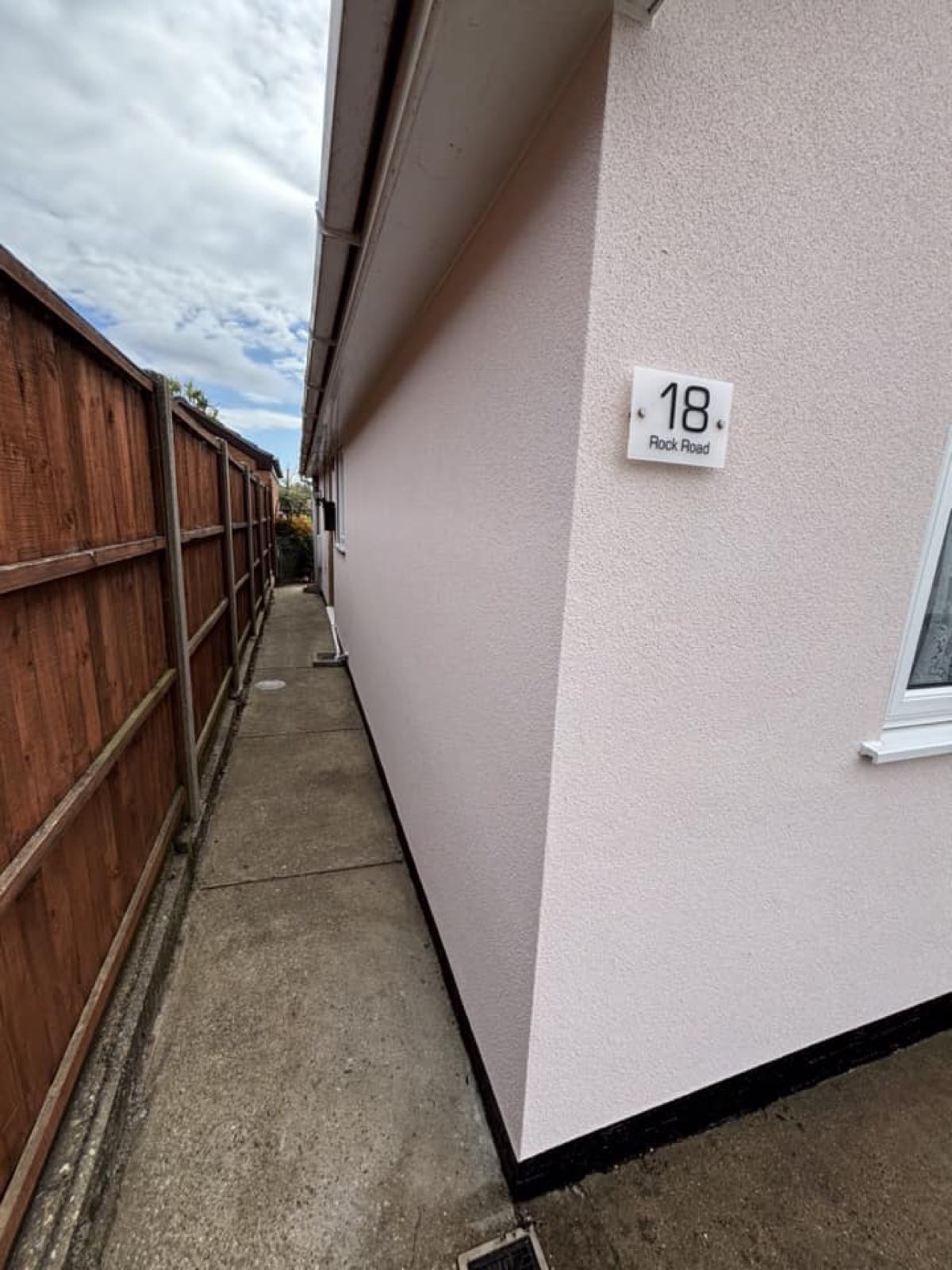 Silicone Render in Lowestoft, image 1