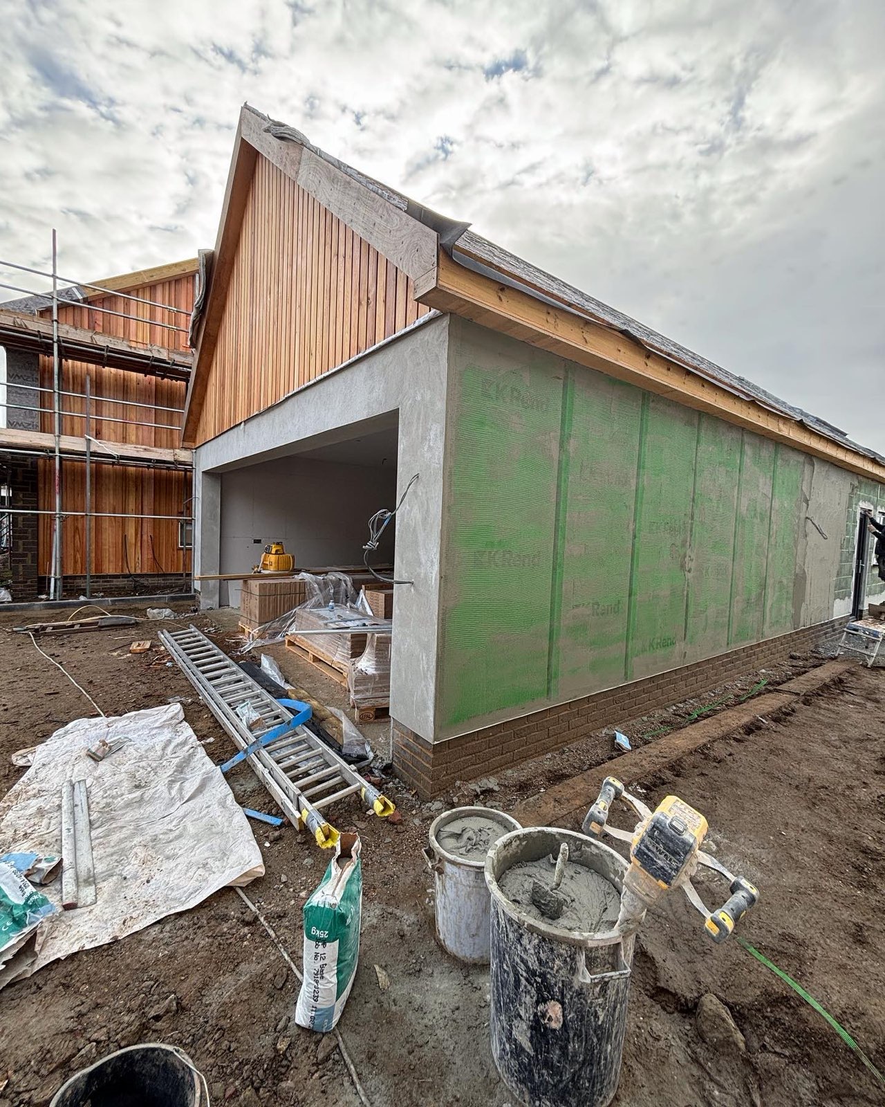 Silicone Render in Tibenham 1, image 17